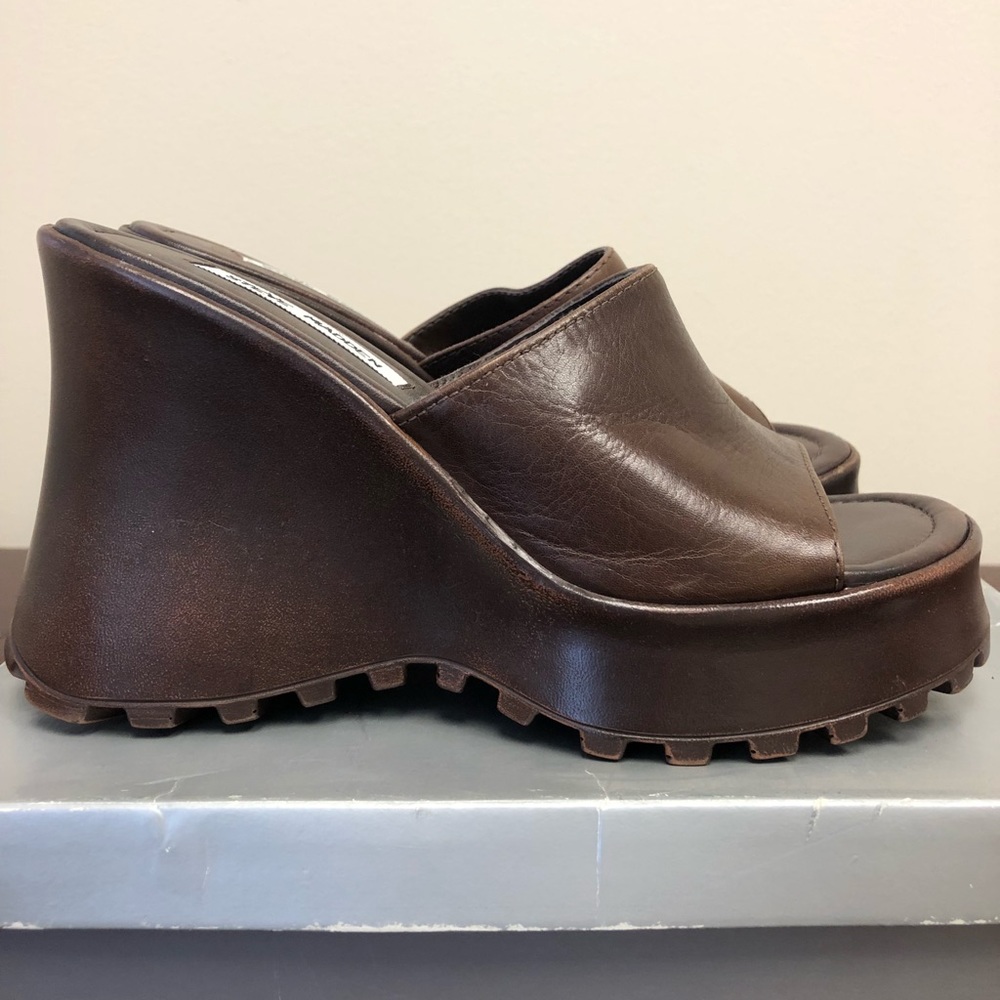 Steve Madden Wedge Platform shoes